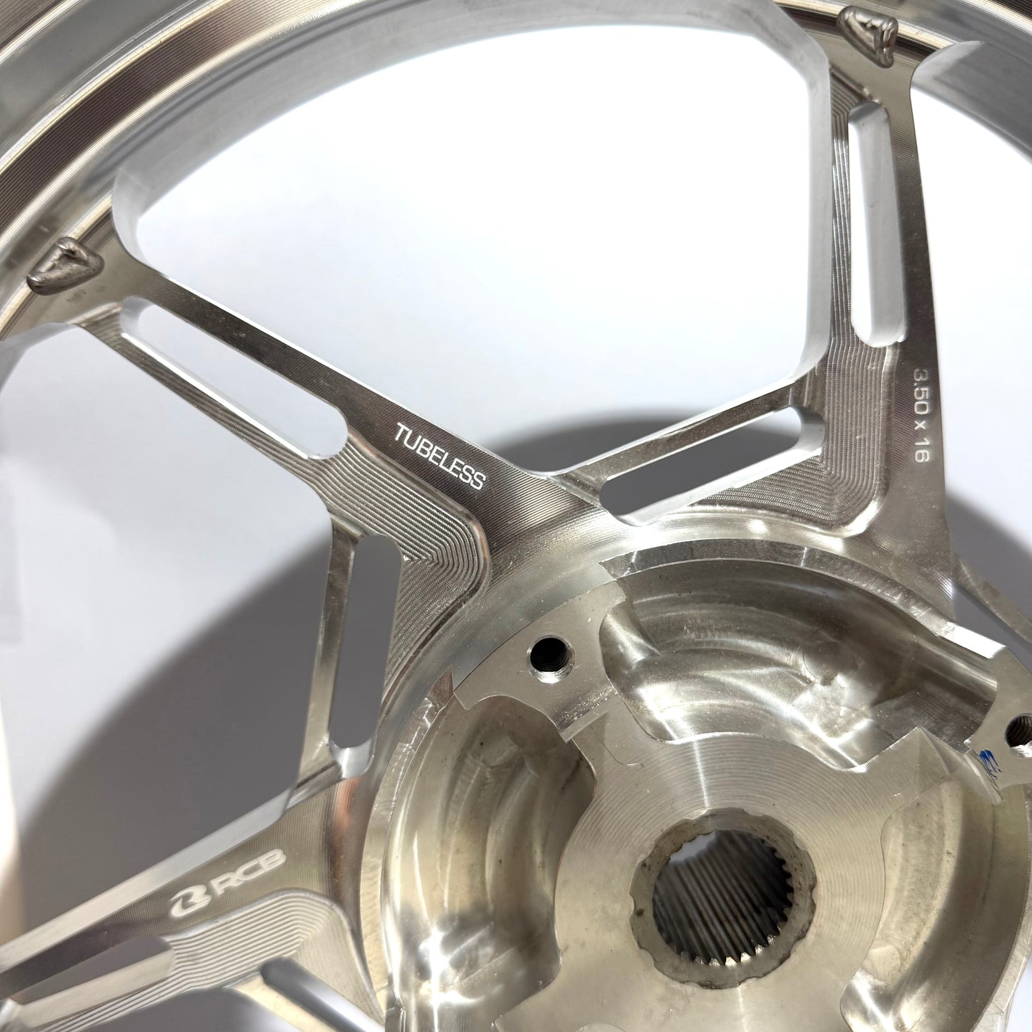 CERCHI RUOTE RCB CNC COMPATIBILI PER HONDA SH 350