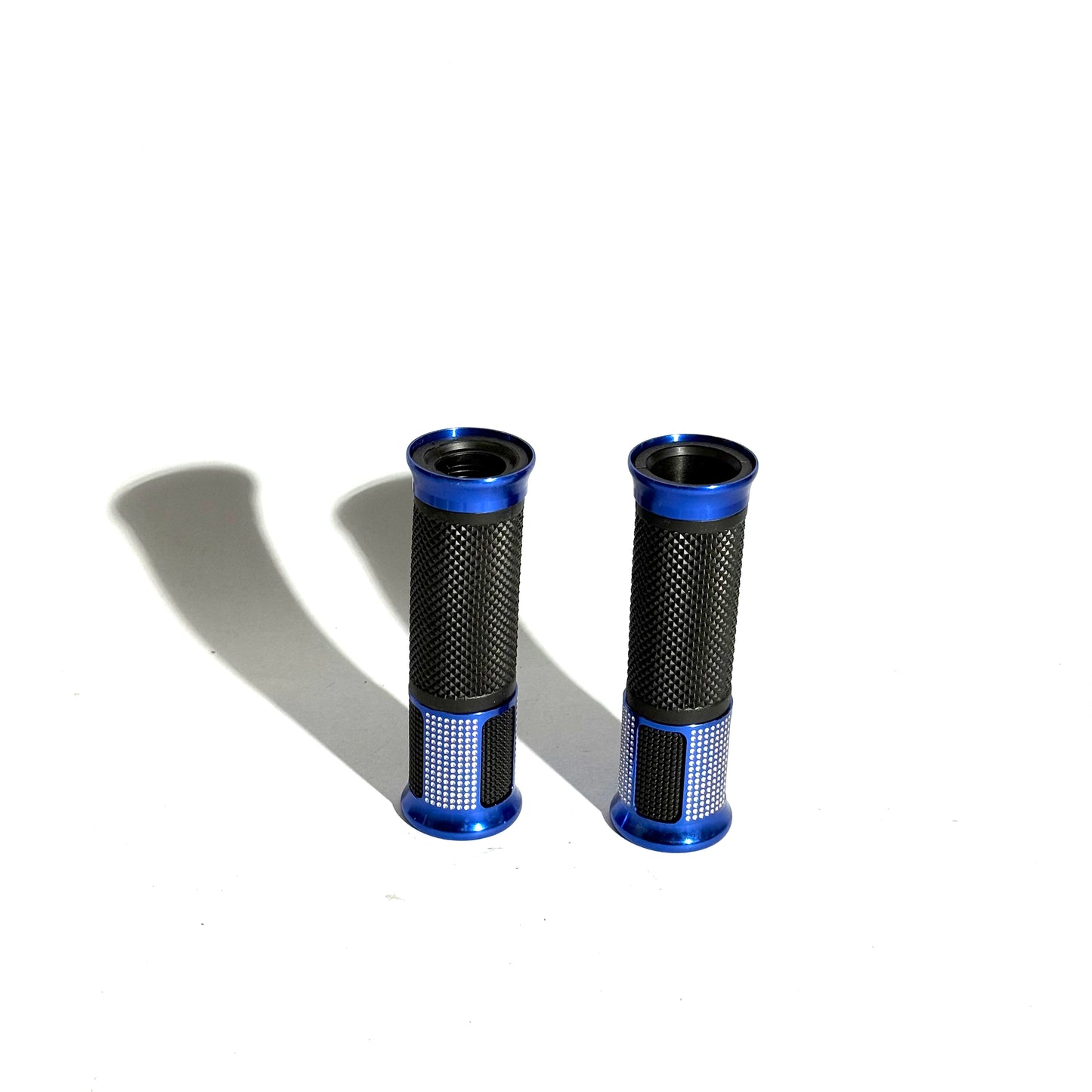 MANOPOLE UNIVERSALI VARI MODELLI CHIUSE