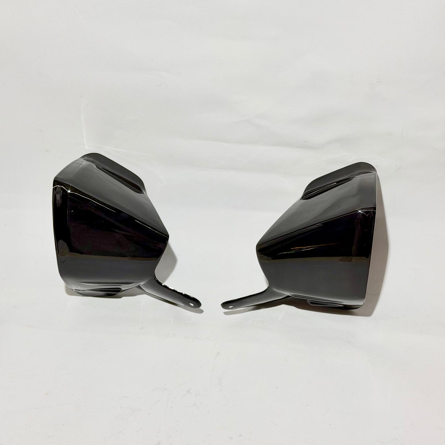 FRONT HANDGUARDS COMPATIBLE WITH HONDA SH 125/150 350