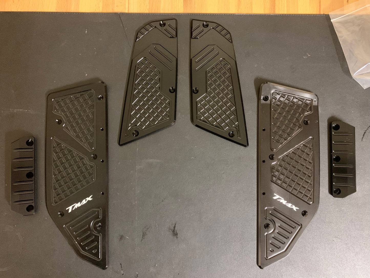 TMAX FOOTPEG KIT 2017-2021