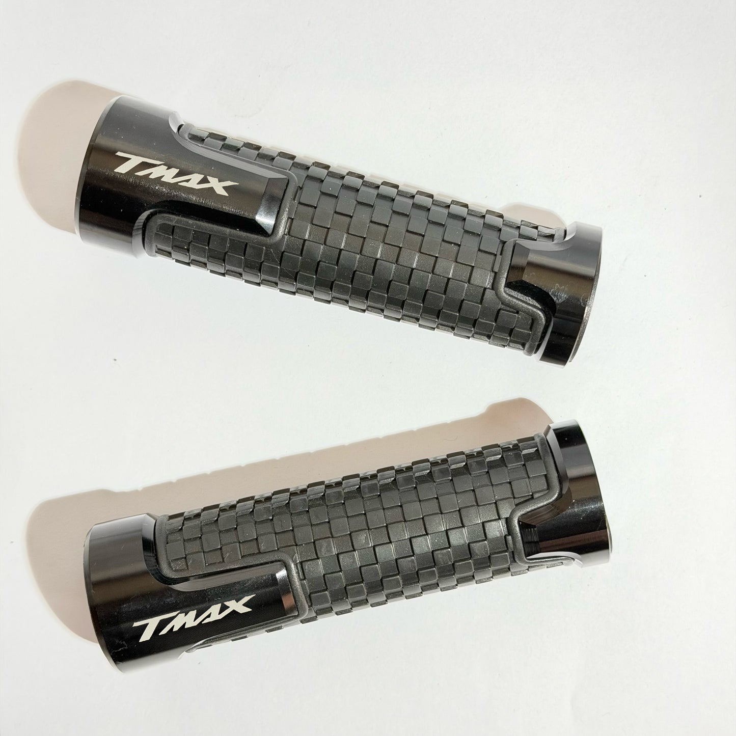 MANOPOLE YAMAHA TMAX