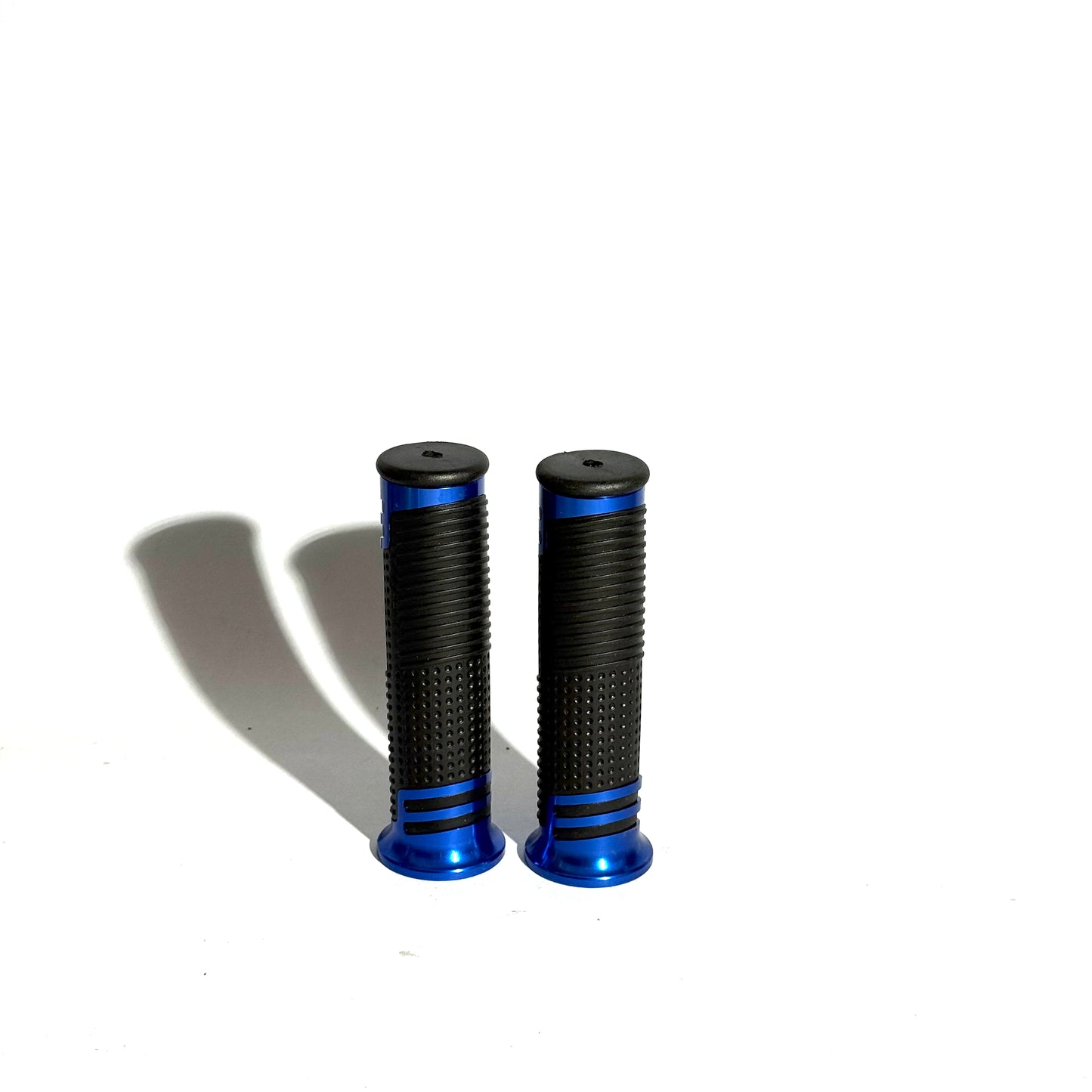 MANOPOLE UNIVERSALI VARI MODELLI CHIUSE