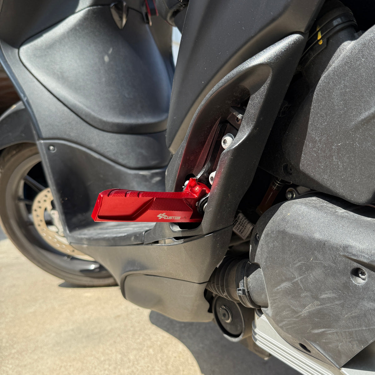 PEDALS COMPATIBLE WITH PIAGGIO LIBERTY